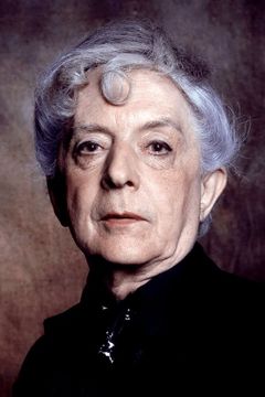 Quentin Crisp interpreta Guest at Party (uncredited)