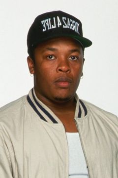 Dr. Dre interpreta Paul