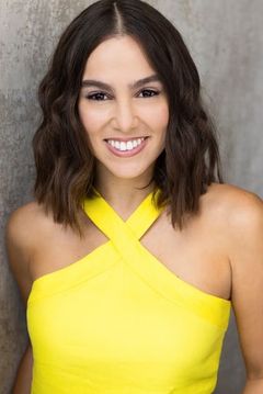 Rebecca Galarza interpreta Hot Bachelorette
