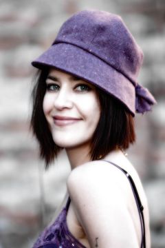Toddy Walters interpreta Winona Ryder (voice)