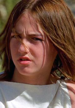 Morgan Christopher Ferris interpreta Young Cassander