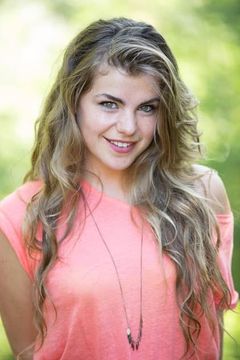 Nadia Richard interpreta Clémentine Chapier