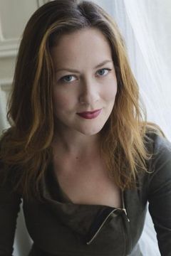 Molly Shanahan interpreta Kristen Hadley