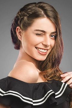 İlay Erkök interpreta Yaren Şadoğlu