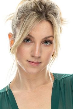 Nikki Rush interpreta Vesta Lookalike