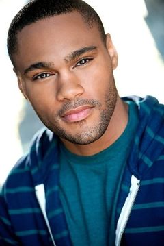 Jeff Pierre interpreta Trey Barnett