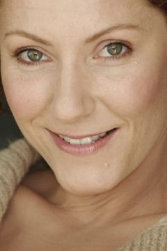 Laura Jaye interpreta Olga