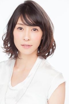 Miki Mizuno interpreta Wakana's mother