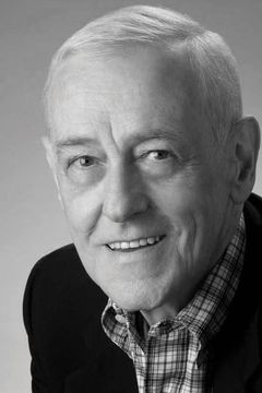 John Mahoney interpreta Whitmore (voice)
