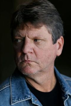 Brent Briscoe interpreta Crusher