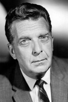 Chet Huntley interpreta Radio Broadcaster (voice) (uncredited)