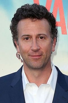Jonathan M. Goldstein interpreta Hot Tub Guy