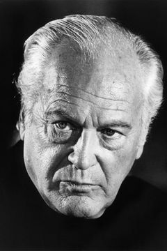 Curd Jürgens interpreta Maj. Gen. Gunther Blumentritt