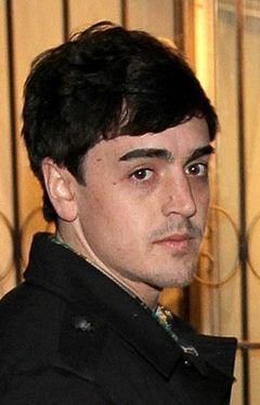 Michael Lohan Jr. interpreta Lost Boy at Camp
