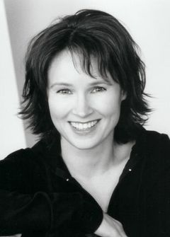 Karen Geraghty interpreta American Dream Singer