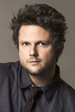 Selton Mello interpreta Frederico