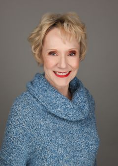 Susan Carol Davis interpreta Mrs. Jenkins