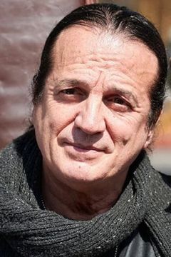 Francis Lalanne interpreta Lalanix