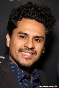 Reza Salazar interpreta Tito (Gerdes Stage Manager)