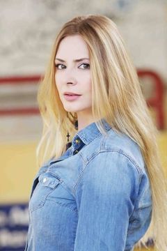 Kristina Cepraga interpreta Olga