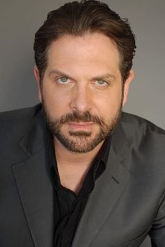 David Kallaway interpreta John Kruesi