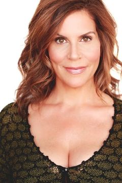 Lori Alan interpreta Mom's Sadness (voice)