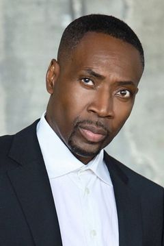 Abdul Ayoola interpreta Limo Driver