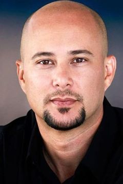 Cris Judd interpreta Down Low Dancer