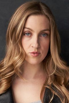 Meg Biddle Smith interpreta Lorraine