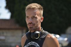 Niki Iliev interpreta Uomo della prigione