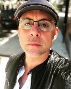 John Fallon interpreta Neo Nazi