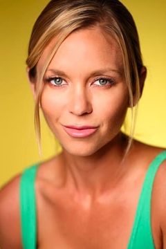 Sara Kova interpreta Cam Girl Model 2