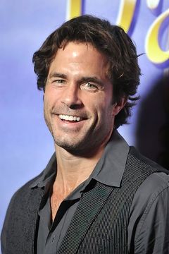 Shawn Christian interpreta Desert Jack Sawyer