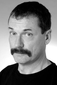 Dave Thompson interpreta Nick (uncredited)