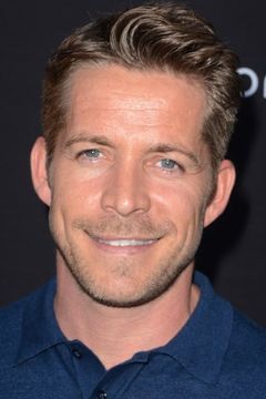 Sean Maguire interpreta Marlon Collins
