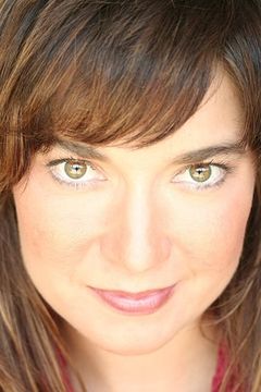 Ashley Lambert interpreta Additional Voices (voice)