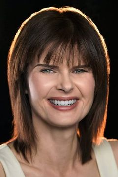 Carrie Genzel interpreta Amanda Breen