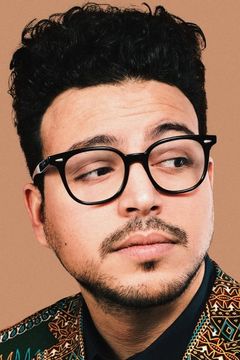 Mehdi Bousaidan interpreta Zac (voice)