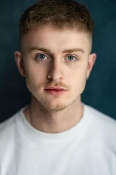 Sam Locke interpreta Jimmy Fox
