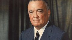 J. Edgar Hoover interpreta Self (archival footage)