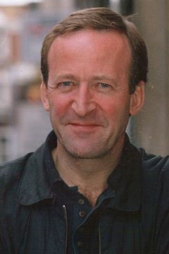 Bob Peck interpreta Robert Muldoon