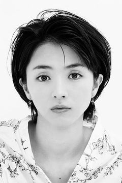 Hikari Mitsushima interpreta Carina (voice)