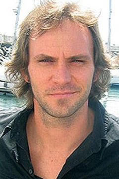 Louw Venter interpreta Diff