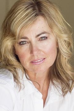 Nan Fewchuk interpreta Joyce