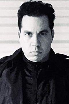 Donald Dowd interpreta News Reporter (uncredited)