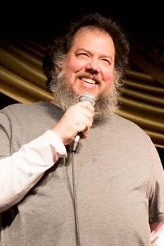 Sean Conroy interpreta Additional Voices (voice)