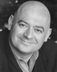 Simon Hill interpreta Fergis (voice)