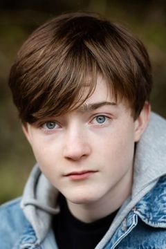 Elliott Rose interpreta Gunnar