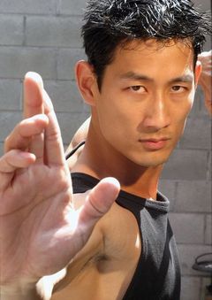 Ilram Choi interpreta Basketball Avatar