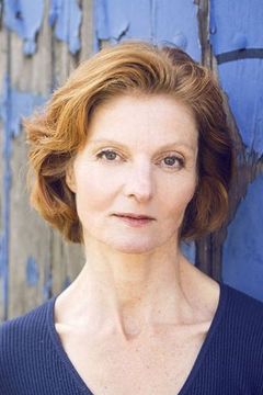 Christa Krings interpreta Frau Petersen